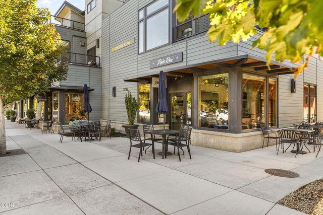 1249 NW John Fremont Street, Bend, OR 97703