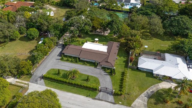 18455 SW 80th Ave, Cutler Bay, FL 33157