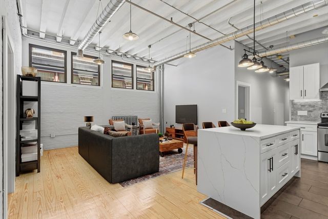 107 South St 2F, Boston, MA 02111