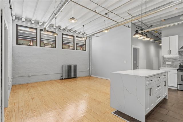 107 South St 2F, Boston, MA 02111
