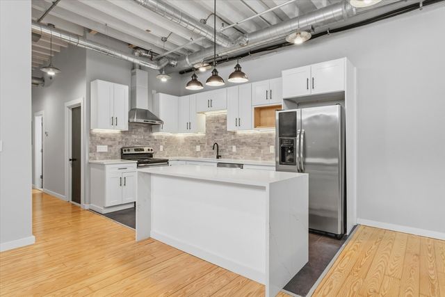107 South St 2F, Boston, MA 02111
