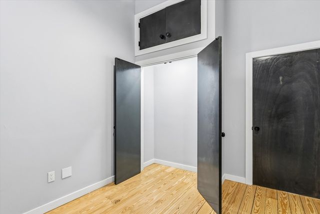 107 South St 2F, Boston, MA 02111