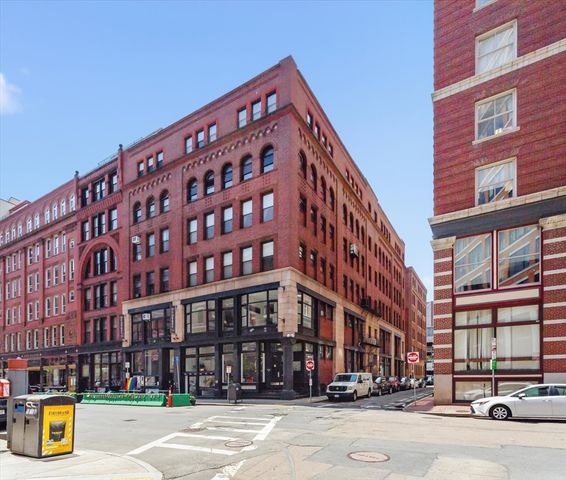 107 South St 2F, Boston, MA 02111