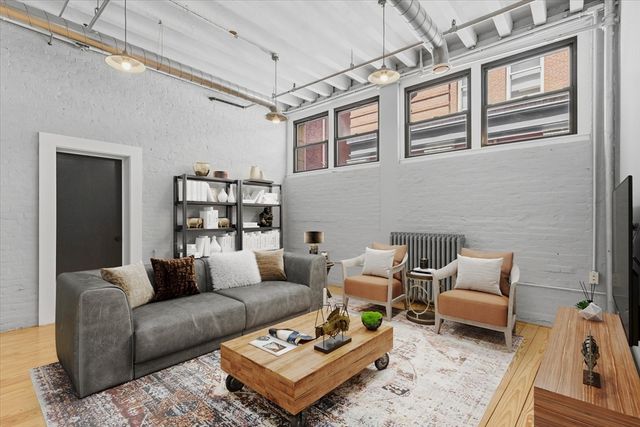 107 South St 2F, Boston, MA 02111