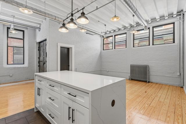 107 South St 2F, Boston, MA 02111
