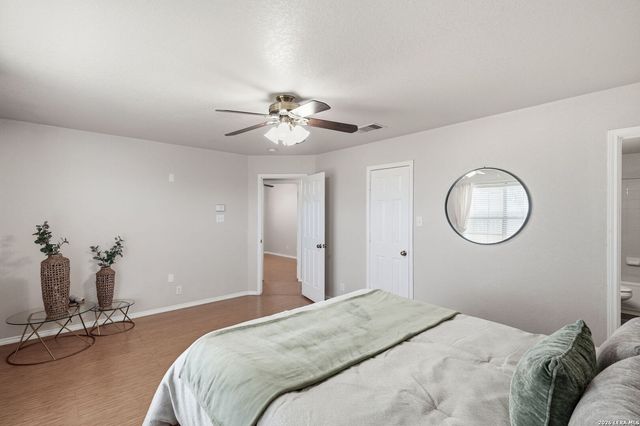 313 Chisholm Trl, Seguin, TX 78155
