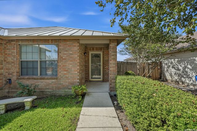 313 Chisholm Trl, Seguin, TX 78155