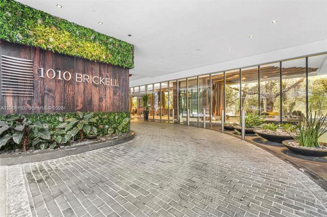 1010 Brickell Avenue 1710, Miami, FL 33131