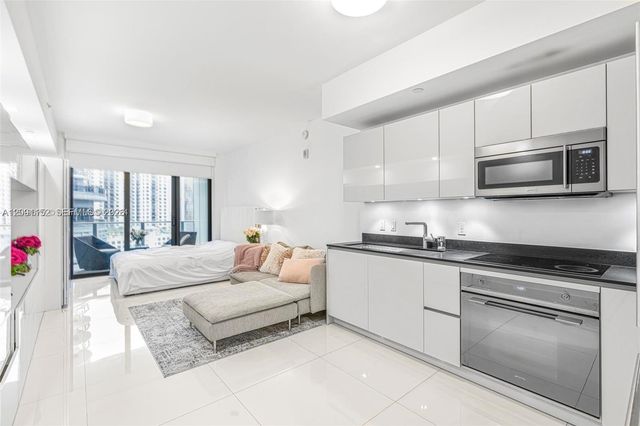 1010 Brickell Avenue 1710, Miami, FL 33131