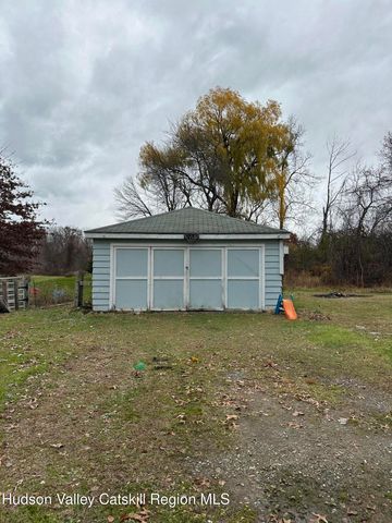 469 Tishauser Rd, Claverack, NY 12534