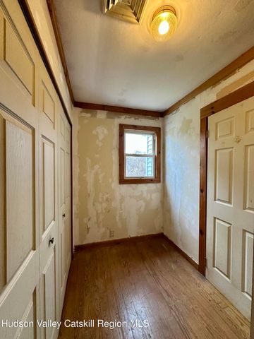 469 Tishauser Rd, Claverack, NY 12534