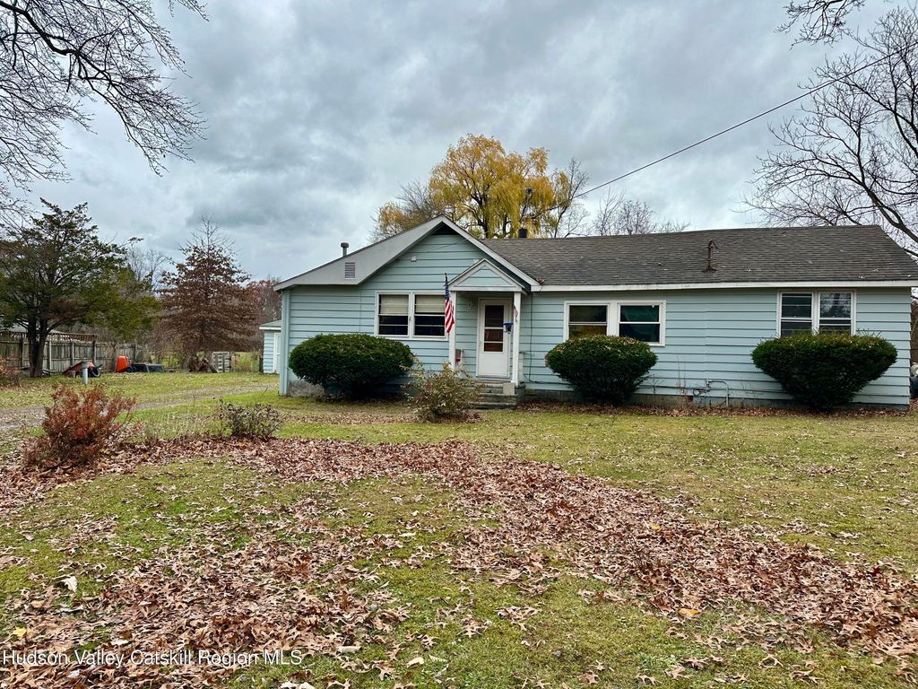 469 Tishauser Rd, Claverack, NY 12534