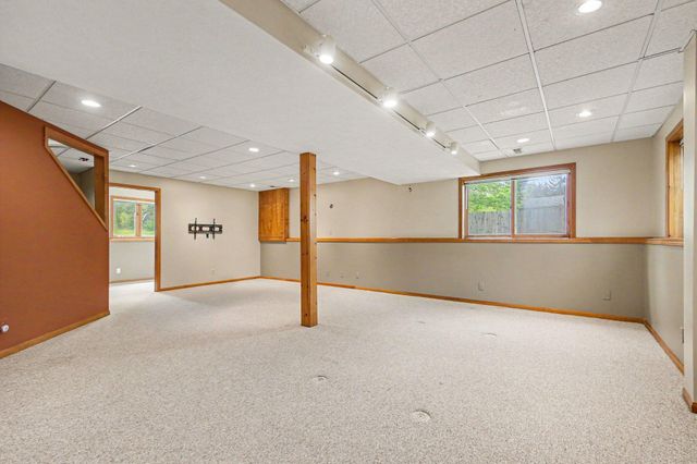 3443 Mason Lake Road NE, Grand Rapids, MI 49525