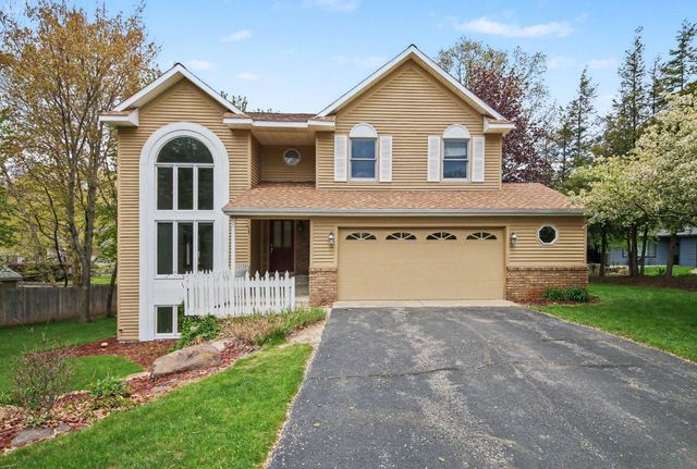 3443 Mason Lake Road NE, Grand Rapids, MI 49525