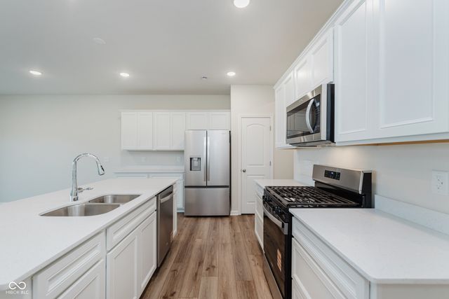 572 Garrow Drive, Westfield, IN 46074