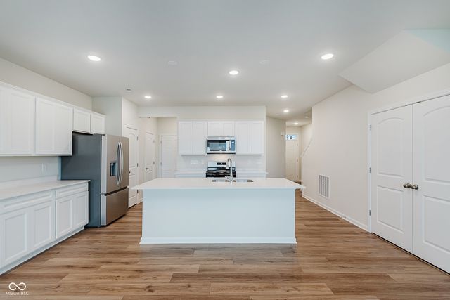 572 Garrow Drive, Westfield, IN 46074