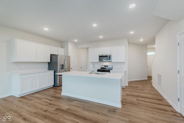 572 Garrow Drive, Westfield, IN 46074