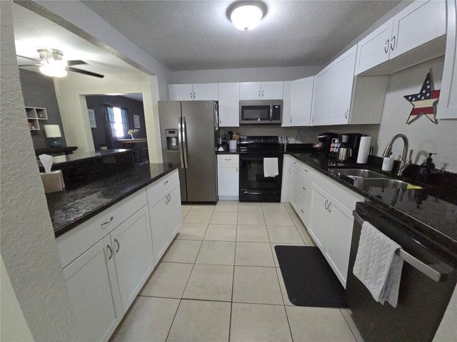 1411 29TH STREET W, Bradenton, FL 34205