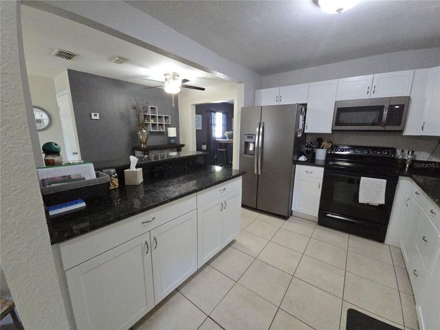 1411 29TH STREET W, Bradenton, FL 34205