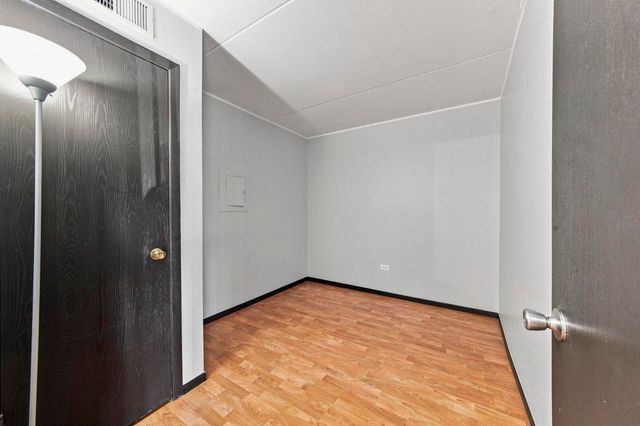 6408 Nature Drive 1W, Oak Forest, IL 60452
