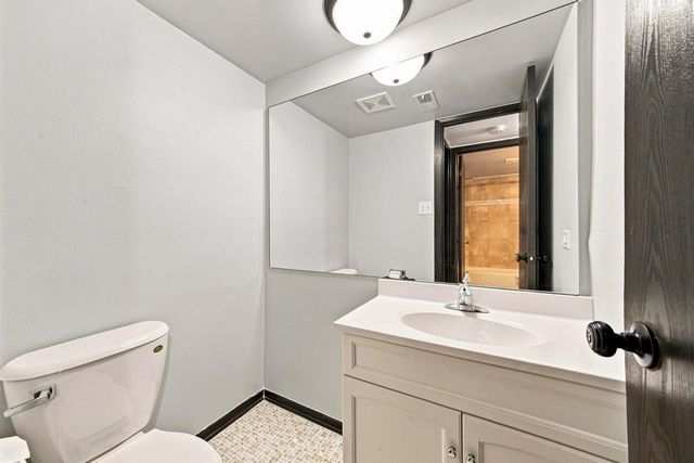 6408 Nature Drive 1W, Oak Forest, IL 60452