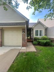 41835 Primrose Drive, Novi, MI 48377