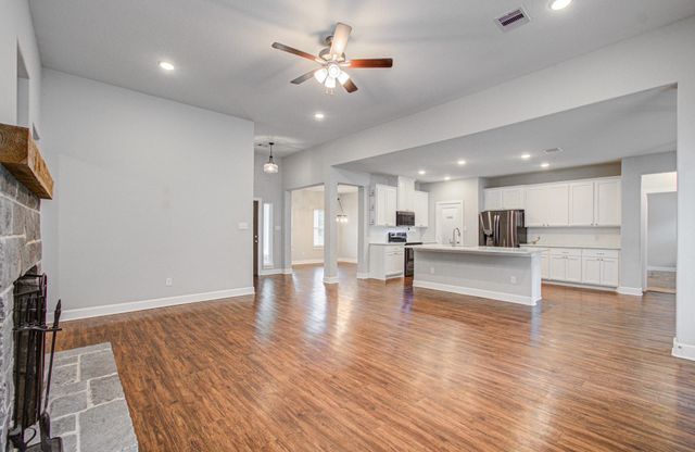 65 County Road 2266, Cleveland, TX 77327