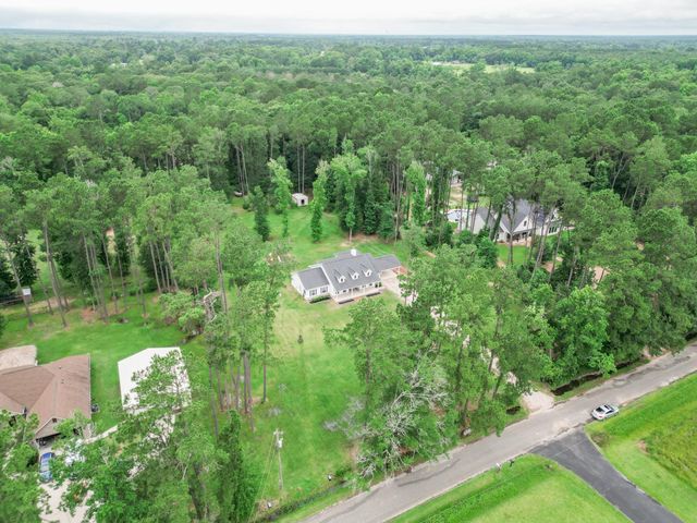 65 County Road 2266, Cleveland, TX 77327