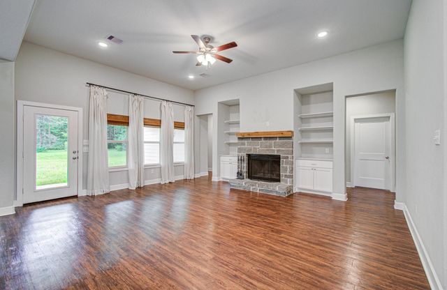 65 County Road 2266, Cleveland, TX 77327