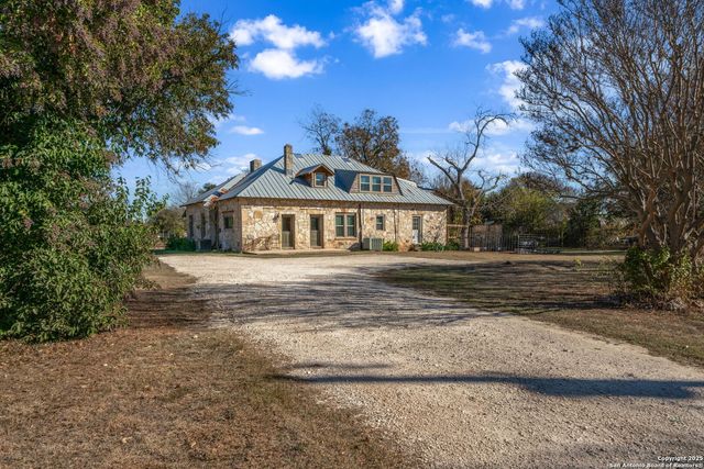 108 Oak Bluff, Boerne, TX 78006