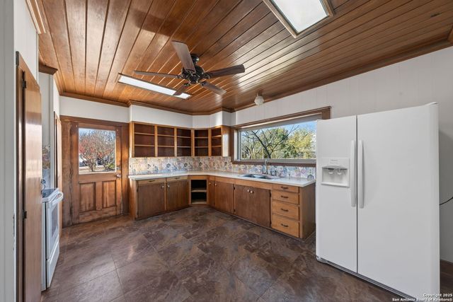 108 Oak Bluff, Boerne, TX 78006