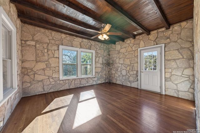 108 Oak Bluff, Boerne, TX 78006