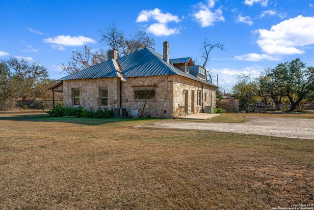 108 Oak Bluff, Boerne, TX 78006
