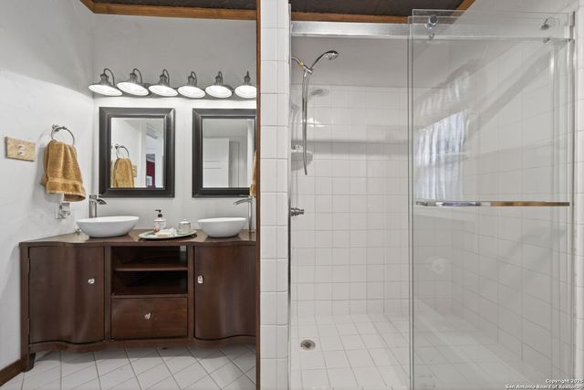 108 Oak Bluff, Boerne, TX 78006