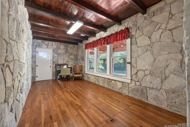 108 Oak Bluff, Boerne, TX 78006