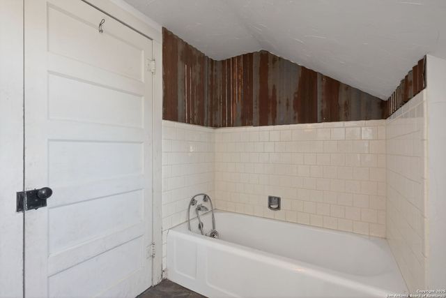 108 Oak Bluff, Boerne, TX 78006