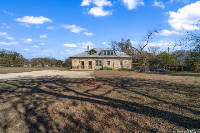 108 Oak Bluff, Boerne, TX 78006