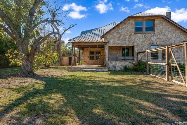 108 Oak Bluff, Boerne, TX 78006