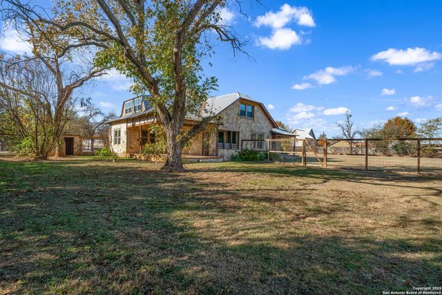 108 Oak Bluff, Boerne, TX 78006