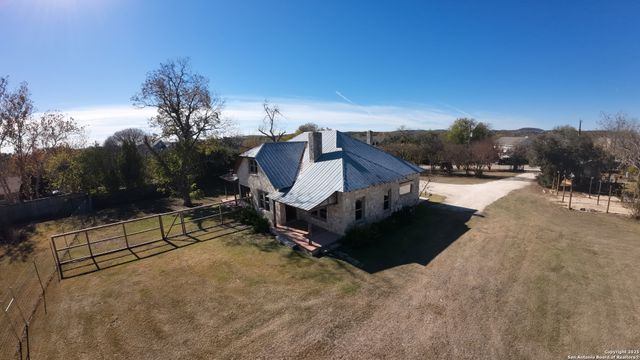 108 Oak Bluff, Boerne, TX 78006