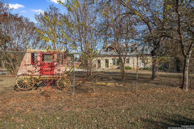 108 Oak Bluff, Boerne, TX 78006