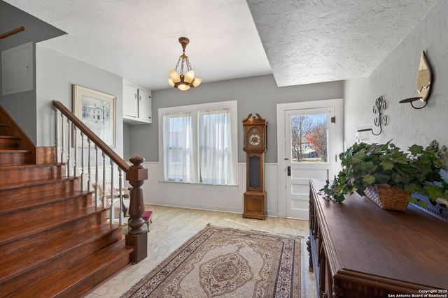 108 Oak Bluff, Boerne, TX 78006