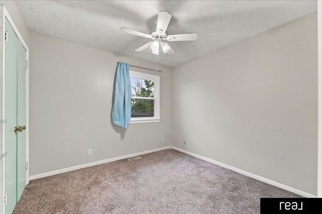 5806 S 113 Street, Omaha, NE 68137