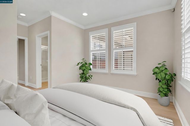 1013 Hollyhock Dr, Oakley, CA 94561