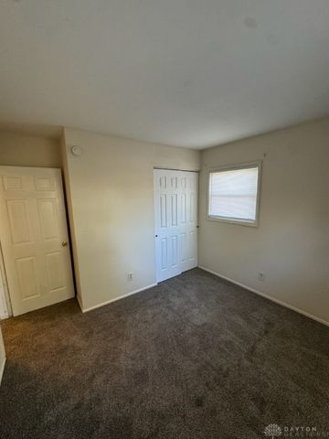 109 E Doris Drive, Fairborn, OH 45324