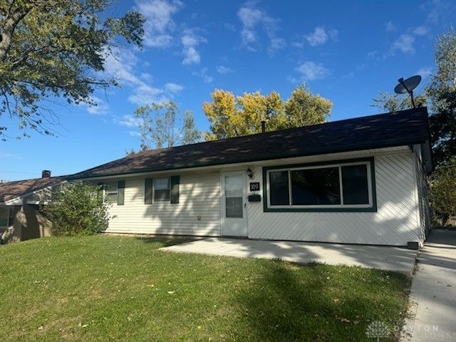 109 E Doris Drive, Fairborn, OH 45324