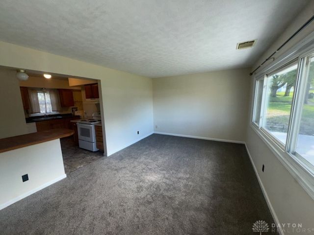 109 E Doris Drive, Fairborn, OH 45324