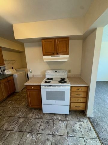 109 E Doris Drive, Fairborn, OH 45324