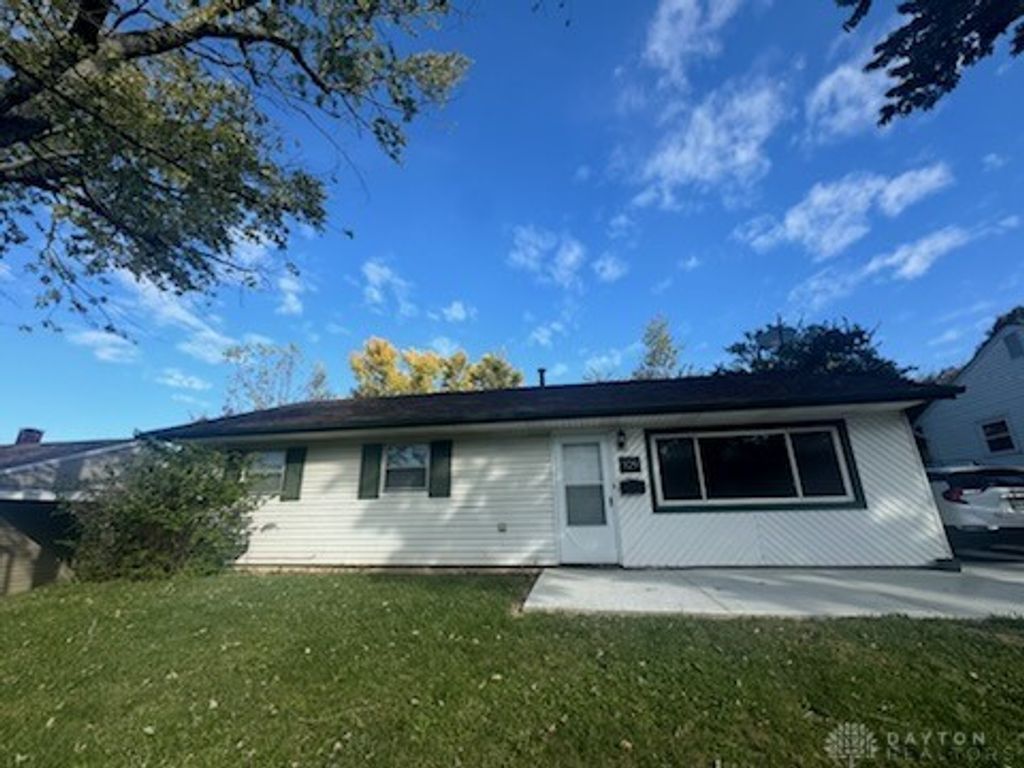 109 E Doris Drive, Fairborn, OH 45324