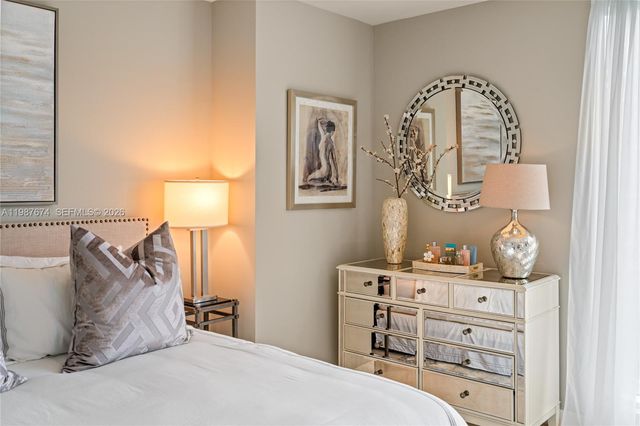 901 Brickell Key Blvd 2804, Miami, FL 33131